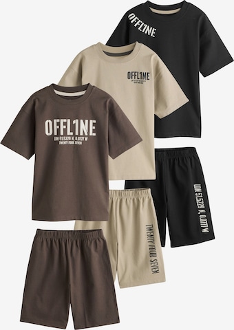 Next Schlafanzug in Braun: Vorderseite