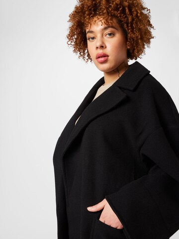 Dorothy Perkins Curve Between-seasons coat in Black