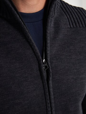 Vestes en maille Petrol Industries en noir