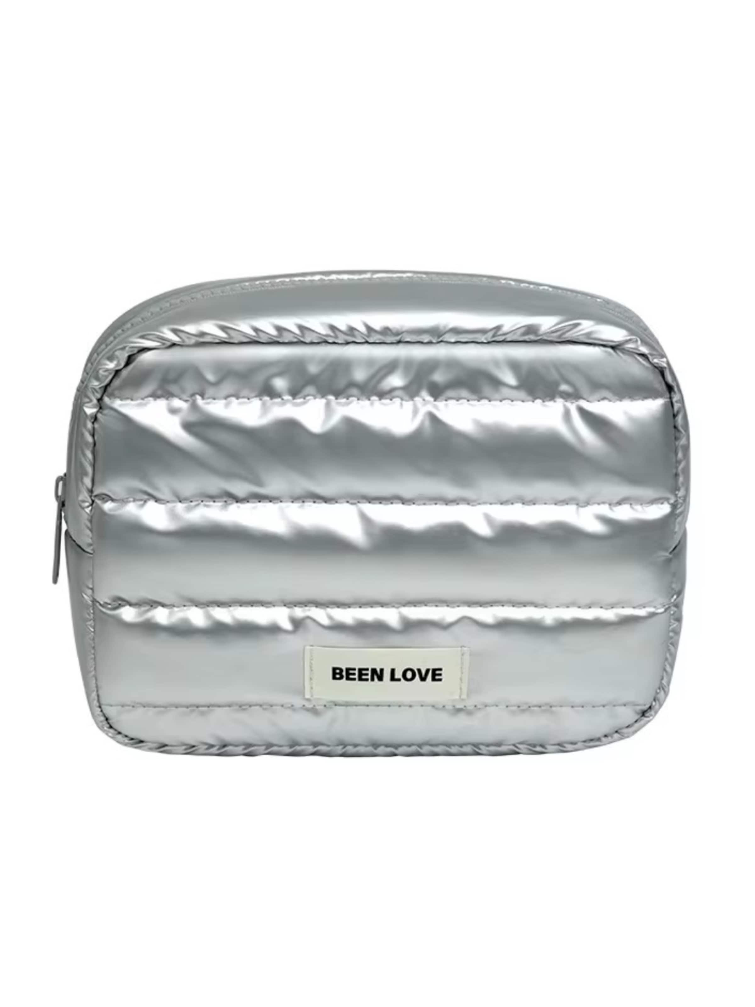 MEVYRA Kulturtasche‌‌‌‌‌‌‌‌ in Silber: Vorderseite