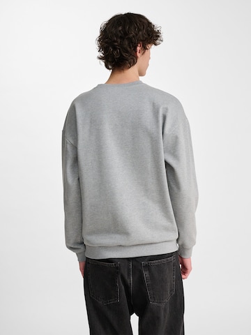 Hummel Sweatshirt in Grau