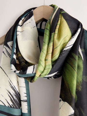 Next Kaulaliina värissä monivärinen