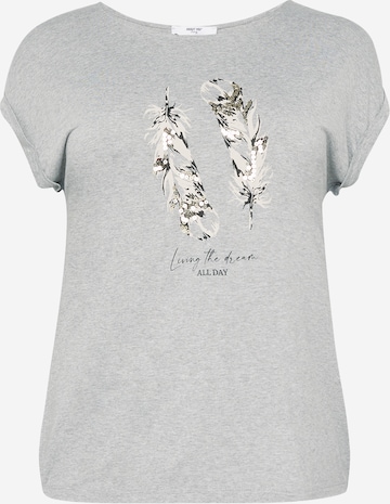 T-shirt 'Maja' ABOUT YOU Curvy en gris : devant