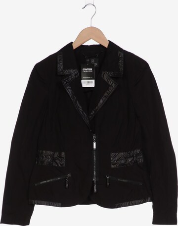 Madeleine Jacket & Coat in M in Black: front