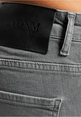 2Y Premium Skinny Jeans in Grey