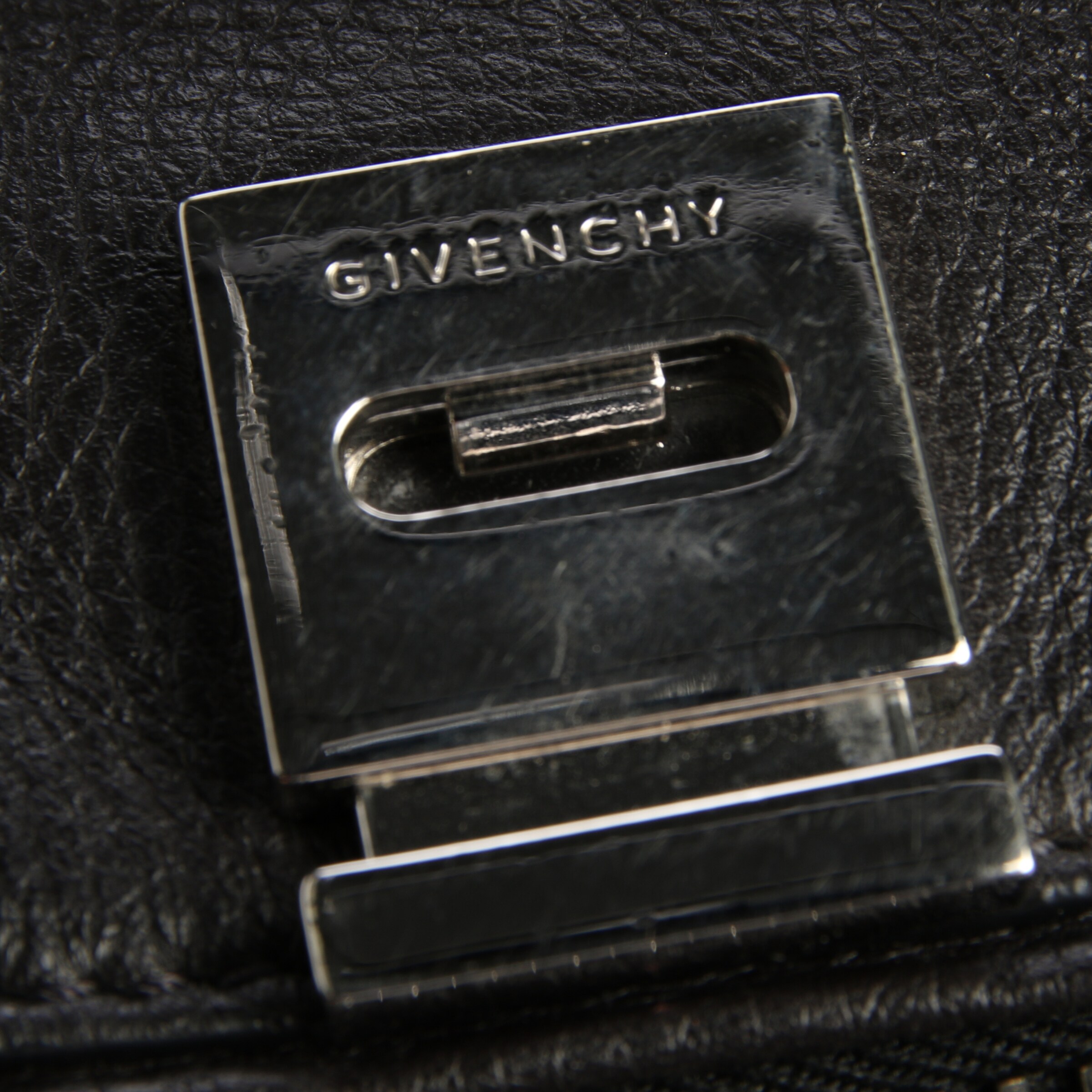 Givenchy Bag in One size in Black