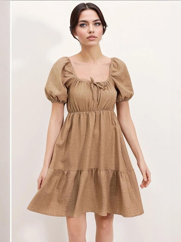 Abito di Bigdart in beige: frontale