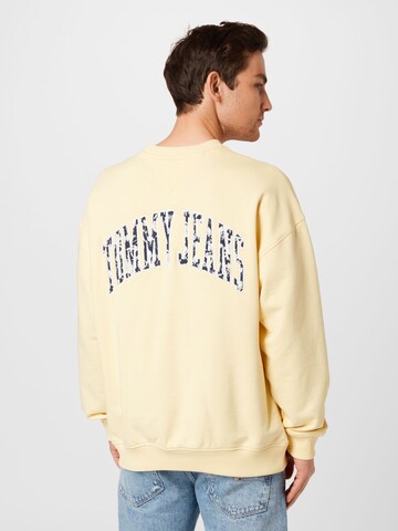 Tommy Jeans - Sudadera en amarillo