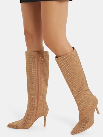 Bottes Bershka en beige : devant