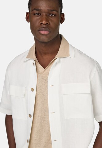 Coupe regular Chemise Boggi Milano en blanc
