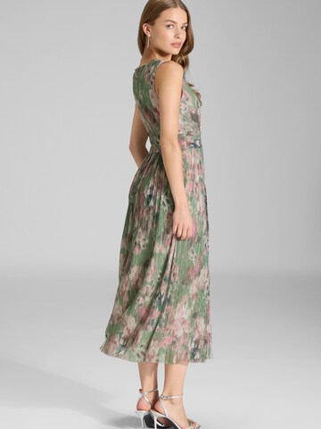 SWING Φόρεμα κοκτέιλ σε πράσινο