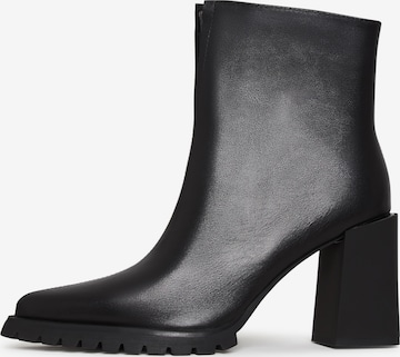 Bottines CESARE GASPARI en noir : devant
