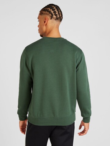 Nike Sportswear - Ajuste regular Sudadera 'Club Fleece' en verde