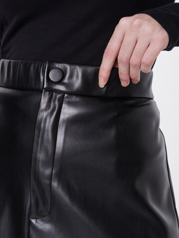 Jupe IMPERIAL en noir