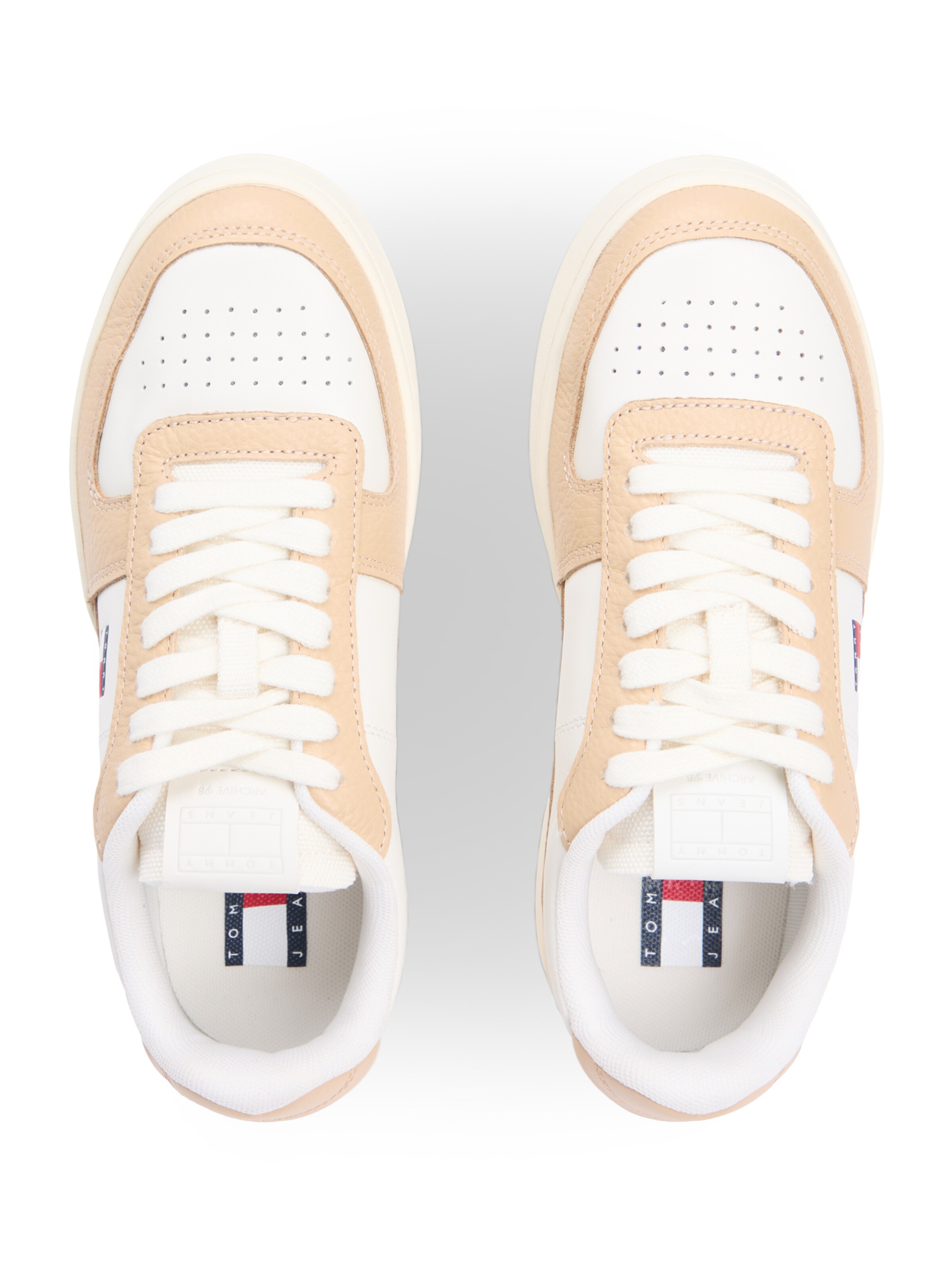 Tommy Jeans Rövid szárú sportcipők 'ARCHIVE '98' - fehér