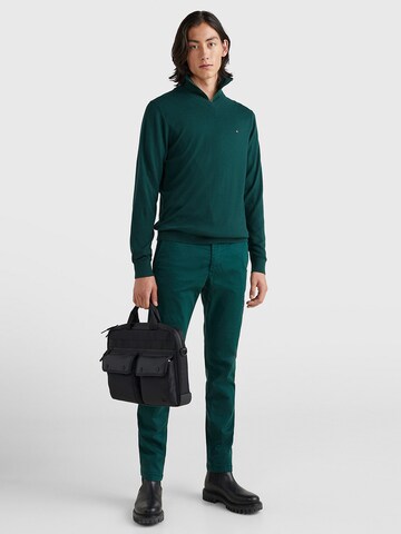 TOMMY HILFIGER Sweater in Green