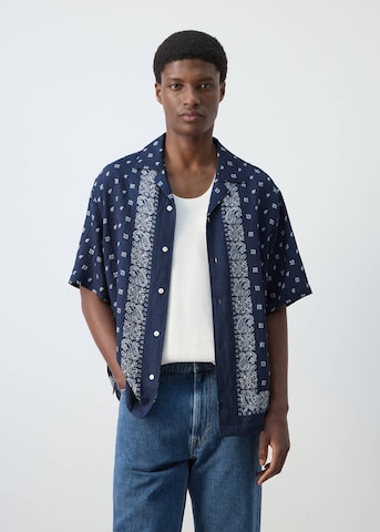 MANGO MAN Comfort fit Srajca 'Bandana' | modra barva: sprednja stran