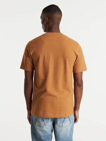 CHASIN' T-Shirt 'Ethan' in Braun