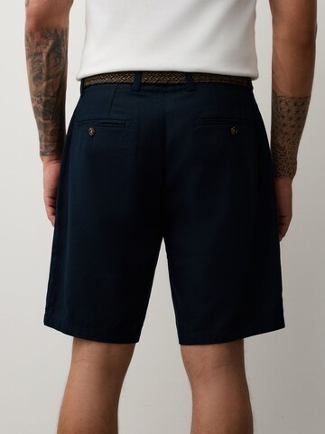 Next Regular Shorts in Blau