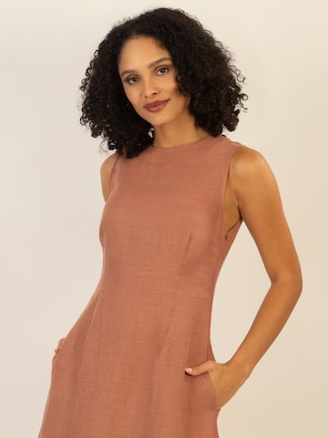 mint & mia Dress in Brown