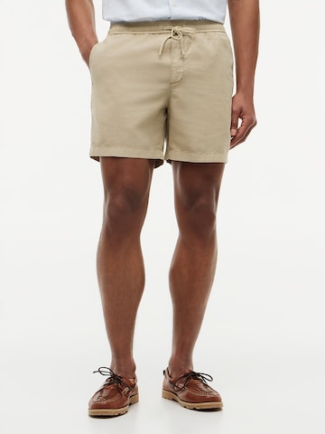 TOMMY HILFIGER Regular Shorts in Beige: Vorderseite