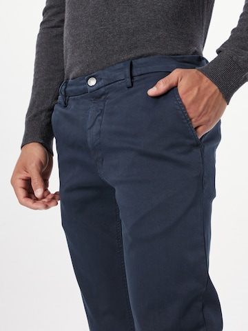 REPLAYregular Chino hlače 'Zeumar' - plava boja