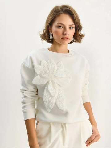 Sweat-shirt Bianco Lucci en blanc : devant