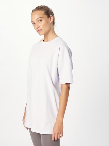 new balance Oversized shirt in Lila: voorkant