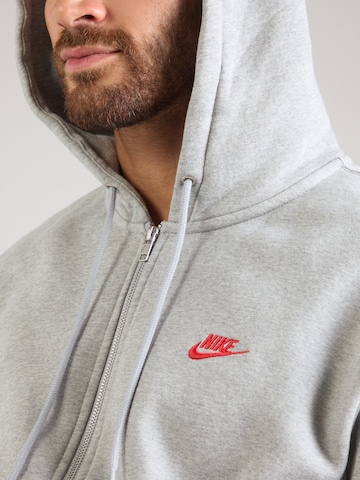 Nike Sportswear Tréning dzseki 'CLUB' - szürke
