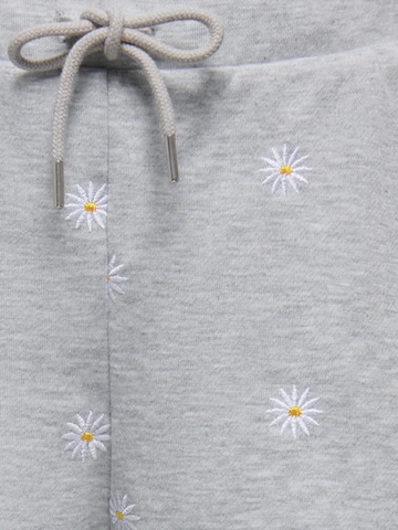 ONLY GIRLS Regularen Hlače 'KOGLUNA' | siva barva