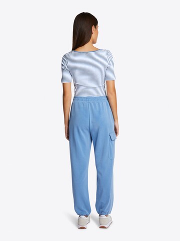 Effilé Pantalon cargo Rich & Royal en bleu