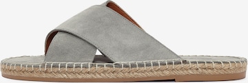 Derimod Mule in Grey: front