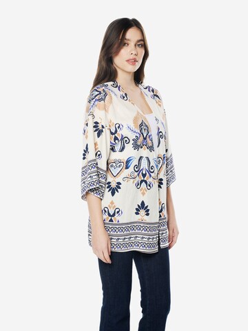 Kimono di KOROSHI in bianco