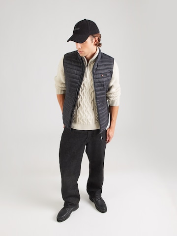 Gilet 'Fuji Lite' di Superdry in nero