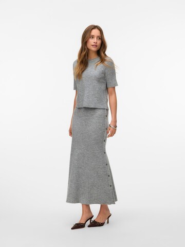 VERO MODA - Falda en gris