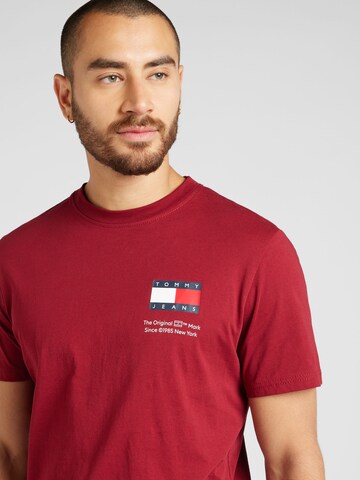 Tommy Jeans T-Shirt 'ESSENTIAL' in Rot