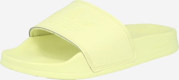 ADIDAS ORIGINALS - Zapatos abiertos 'Adilette Lite' en amarillo: frente