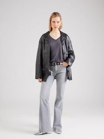 Lee Tričko - Čierna