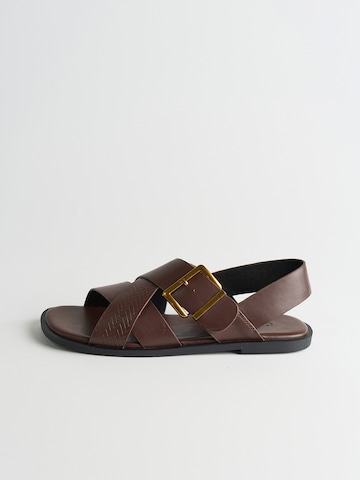 Camomilla Italia Sandaal 'Siria' in Bruin: voorkant