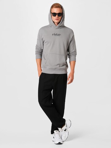 HOLLISTER Sweatshirt in Grau