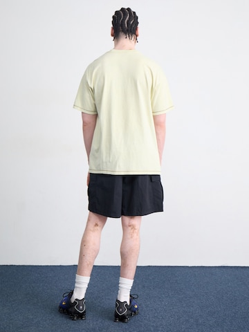 Nike Sportswear Футболка 'M90' в Зеленый