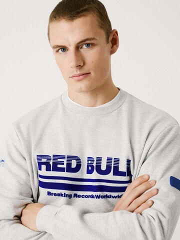 Red Bull Racing x Pepe Jeans Sweatshirt 'Dynamic Fade Crew' in Grau