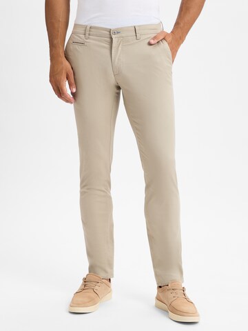 Pantalon chino ' Fabio ' BRAX en beige : devant