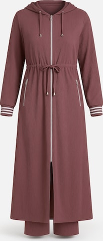 MODAMIHRAM Pantsuit in Pink: front