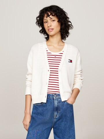 Cardigan 'ESSENTIAL' Tommy Jeans en blanc : devant