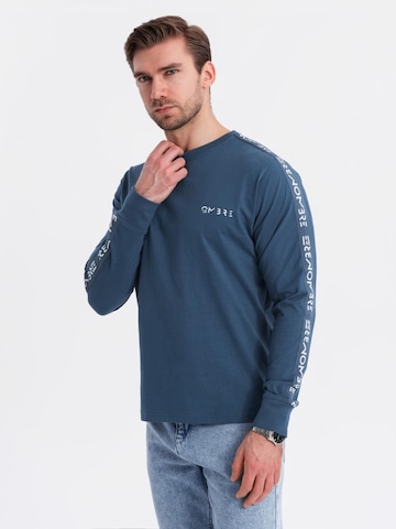 Tricou de la Ombre pe albastru