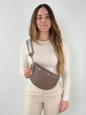 lePelou Gürteltasche 'CHIARA large'‌‌‌‌‌‌‌ in Grau