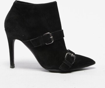 Giambattista Valli Dress Boots in 37 in Black: front