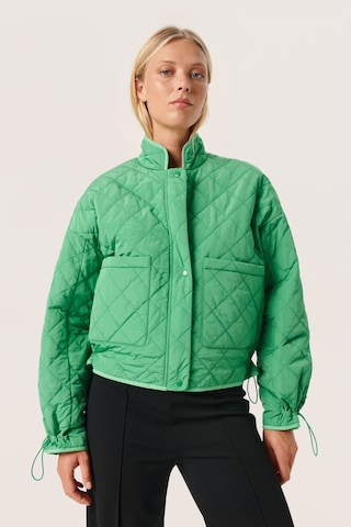 SOAKED IN LUXURY Φθινοπωρινό και ανοιξιάτικο μπουφάν 'Umina' σε πράσινο: μπροστά