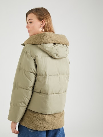 Veste d’hiver 'Peyla' mazine en vert